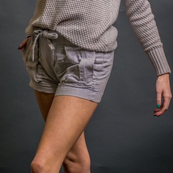 BANANA REPUBLIC Martin Fit Linen Gray Shorts size 4 - Picture 1 of 13